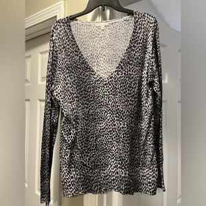 NY&Company Women’s Lightweight Sweater in Size XL